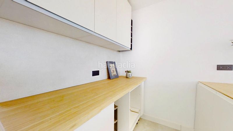 Foto 617ef048-d783-4064-a48b-8891f0c92ca9. Estudi a avenida inglaterra 81 a Los Europeos Torrevieja