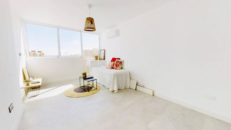 Foto da493bb3-316c-4f41-8b5c-1c90bc1af6cb. Estudi a avenida inglaterra 81 a Los Europeos Torrevieja