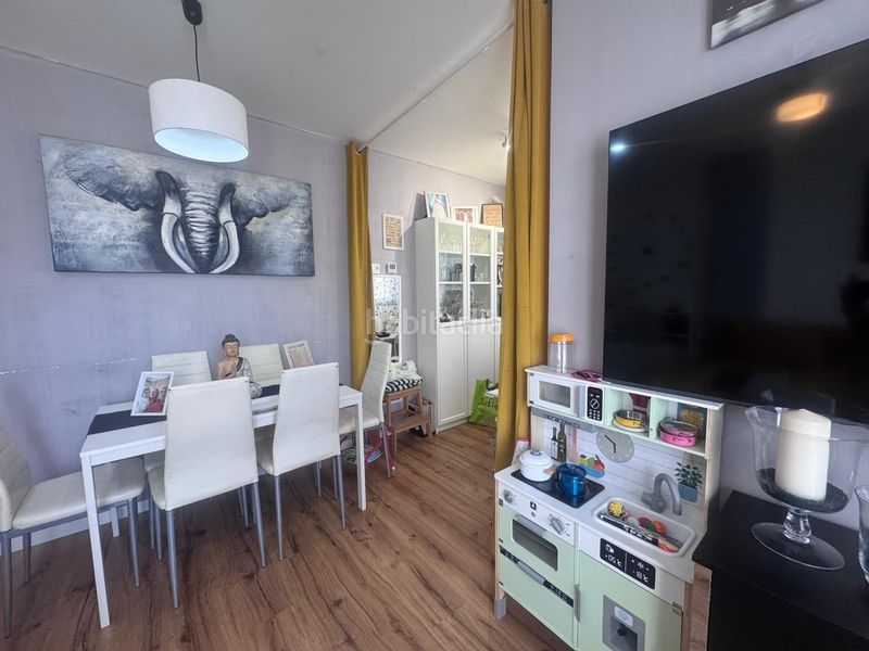 Foto b6b8f11f-faf1-4e08-b694-b09716eedd9d. Pis amb calefacció aparcament piscina a Yebes - valdeluz Yebes