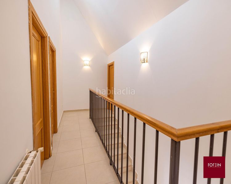 Foto 5006cc73-d478-41f9-b00d-1e1b8be5e1c8. Casa adossada amb calefacció a Yebes - pueblo Yebes