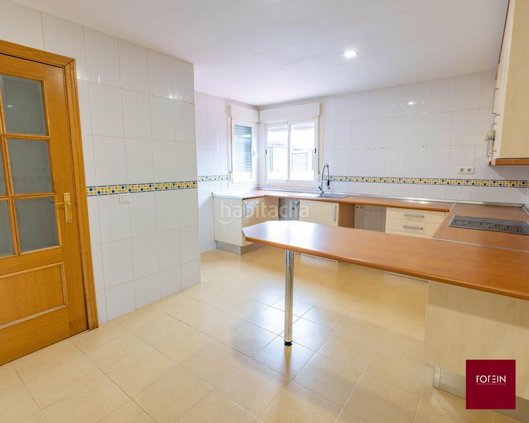 Foto e7bee0f6-b940-4cc8-9747-3a5e965498da. Casa adossada amb calefacció a Yebes - pueblo Yebes
