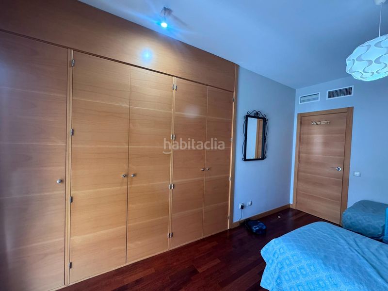 Foto 409f3222-7862-4351-9dc3-2d3864ee8789. Casa aparellada amb calefacció aparcament piscina a Yebes