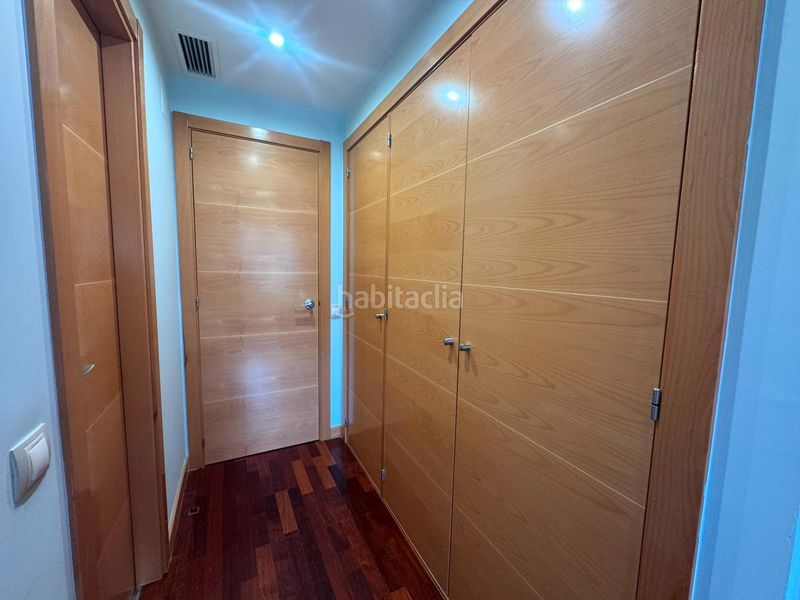 Foto 910fd432-8782-43bd-aae1-b5b4f6f5bbc1. Casa aparellada amb calefacció aparcament piscina a Yebes