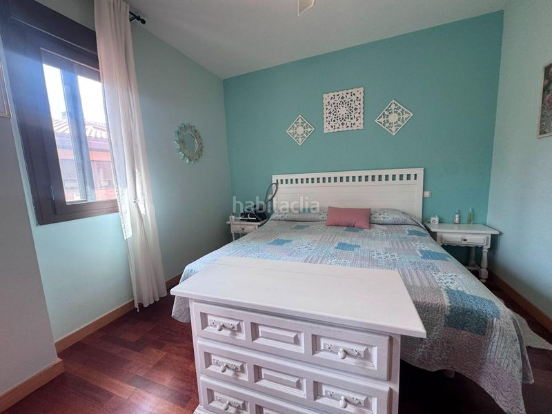 Foto d18a6582-56f4-45cf-8b66-e2bf9bed790b. Casa aparellada amb calefacció aparcament piscina a Yebes