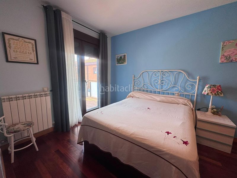 Foto ded1d62f-c745-40b9-816d-550b23fda15e. Casa aparellada amb calefacció aparcament piscina a Yebes