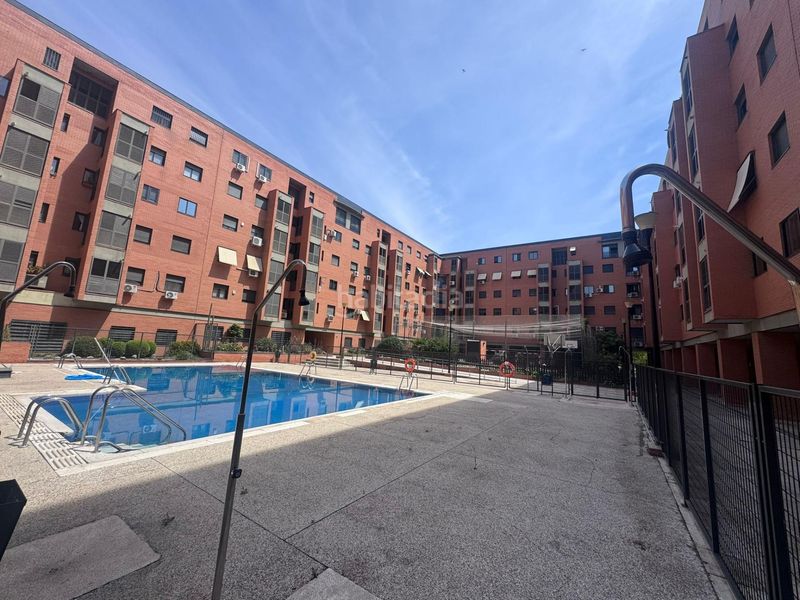 Foto 7f3c691b-35b9-49b4-9e74-ef5b4c64ba21. Pis amb calefacció piscina a Pueblo Nuevo Madrid
