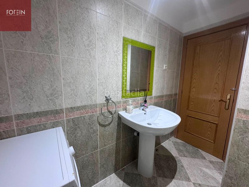 Foto 176b29ad-01e7-49e4-99e9-f24537d2ffa9. Casa adossada amb calefacció aparcament a Alovera