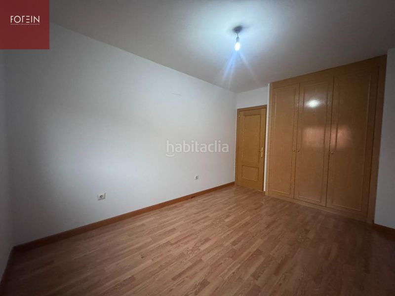 Foto 1bdd3c38-47e9-4714-a65f-ac87a734462e. Casa adossada amb calefacció aparcament a Alovera