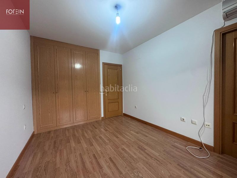 Foto 514fa544-82ff-48a7-a622-7e9d251a2893. Casa adossada amb calefacció aparcament a Alovera