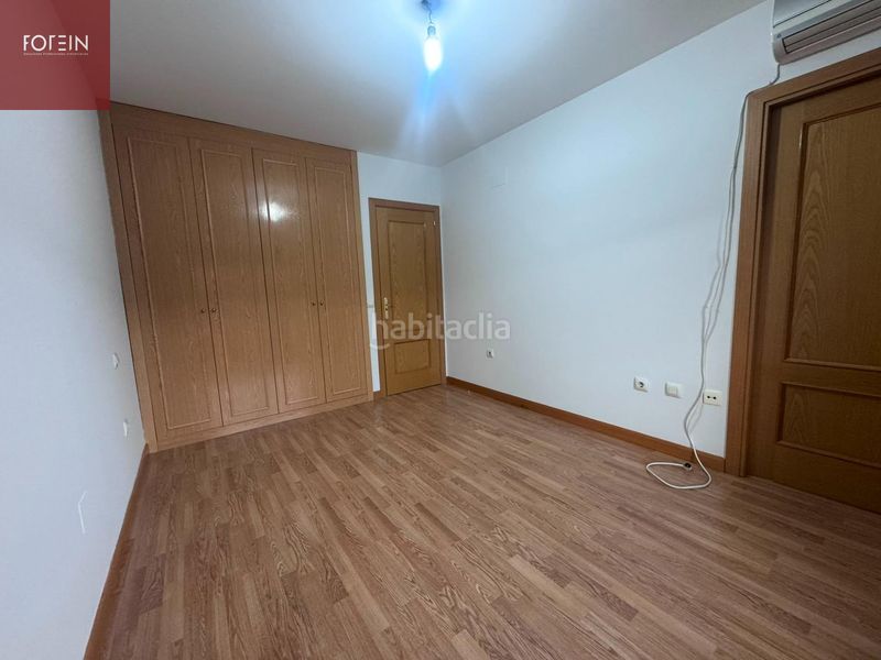 Foto f31cfba2-bfad-441c-9b18-bb71c8bc6518. Casa adossada amb calefacció aparcament a Alovera