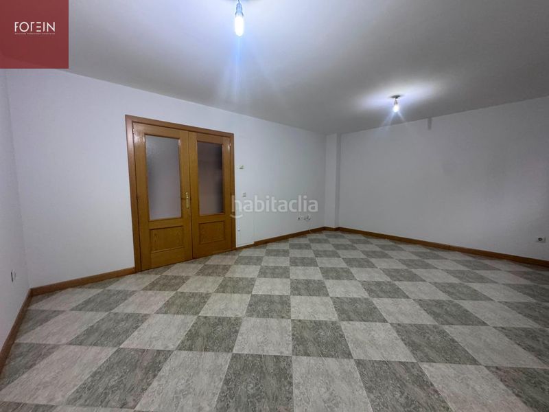 Foto fe894e5e-6de7-4122-a10c-7e97dfa961e1. Casa adossada amb calefacció aparcament a Alovera