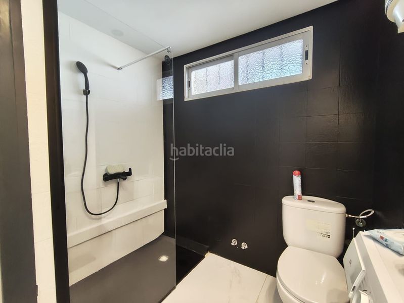 Foto 0d2cb362-5665-40c9-8ffa-f2c08d5ebac9. Estudi amb calefacció aparcament piscina a Playa Levante Benidorm