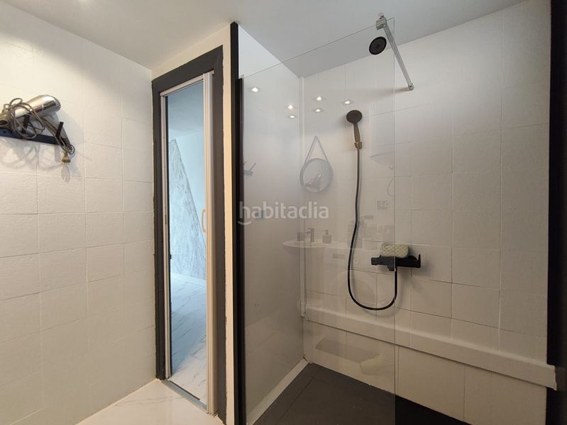 Foto e4717d72-a074-414f-8e23-8679126f6059. Estudi amb calefacció aparcament piscina a Playa Levante Benidorm