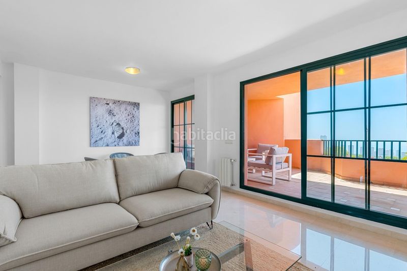 Foto 3072c857-252e-4da5-9913-e04ed5614220. Apartament amb calefacció aparcament piscina a Golf Bahía Finestrat
