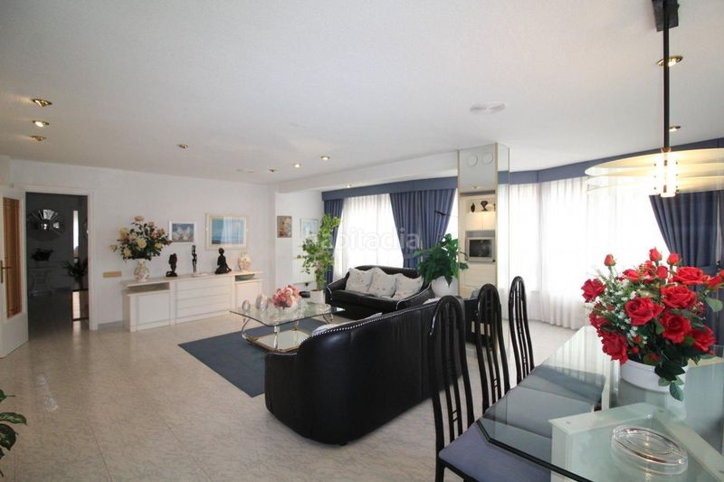 Foto eea5388f-19be-4fca-ad92-6ad93e823d93. Apartament amb calefacció aparcament piscina a Playa Levante Benidorm