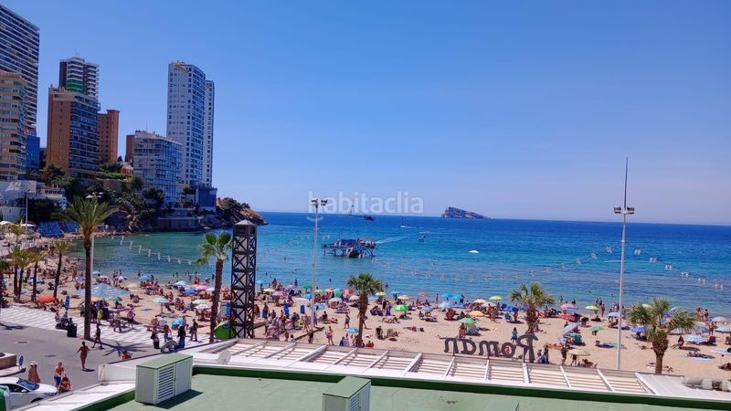 Foto f9bca9f9-0317-4fc7-a147-1c3cb677d436. Apartament amb calefacció aparcament piscina a Playa Levante Benidorm