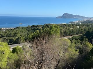 Terreny residencial a Altea la Vella. Dos parcelas en altea hills con vistas espectaculares al mar y b