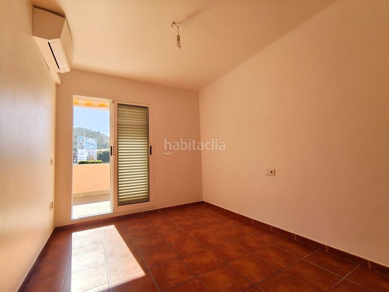 Foto 48d75248-000f-4af0-8b2d-d3ca9c9642f4. Xalet amb aparcament a Sierra Helada Benidorm