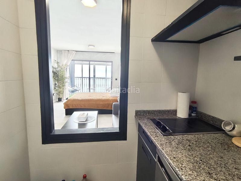 Foto 2fba48f2-1a00-4f44-84ac-0fe15421dc67. Estudi amb aparcament a Playa Levante Benidorm