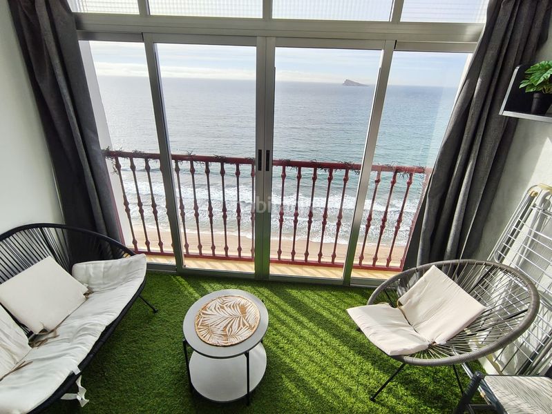 Foto e12d2bf5-71b7-490c-8278-13aa2691f7f8. Estudi amb aparcament a Playa Levante Benidorm