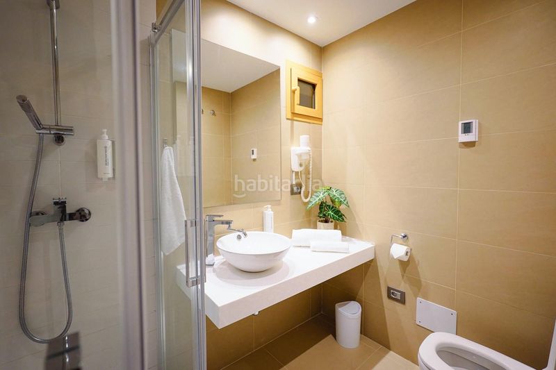 Foto 04d74b37-1d6c-4e32-978a-5e630e29f43c. Apartament amb calefacció aparcament piscina a Playa Poniente Benidorm