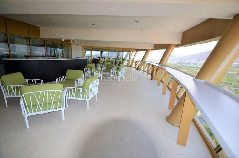 Foto 5a9aa9d3-4761-4035-8d9c-8a4631c98d09. Apartament amb calefacció aparcament piscina a Playa Poniente Benidorm