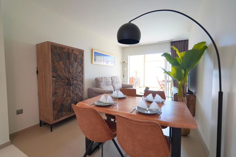 Foto cfc52b1b-8515-45f5-9b02-23becec981fa. Apartament amb calefacció aparcament piscina a Playa Poniente Benidorm