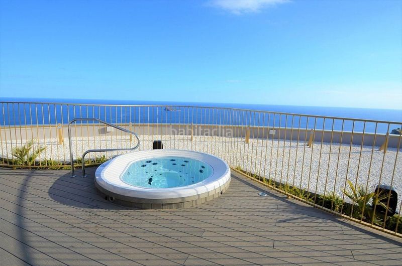 Foto 55d096e5-aff5-42a8-aa86-a5fd39dbf7d9. Apartament amb aparcament a Playa Poniente Benidorm