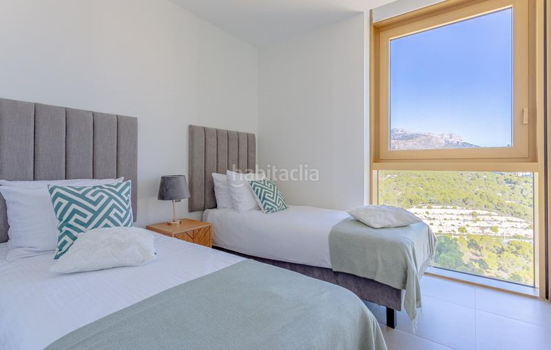 Foto 82b888f9-26a1-4736-9f7e-b6b204db2fb7. Apartament amb aparcament a Playa Poniente Benidorm