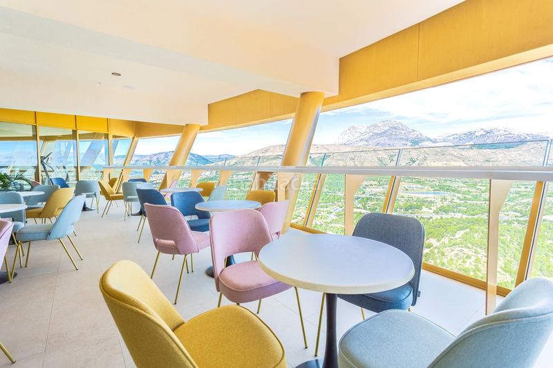 Foto ae3c27ee-53c3-4404-88d0-3e759518fc0b. Apartament amb aparcament a Playa Poniente Benidorm