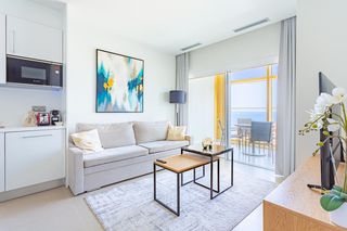 Apartamento  Avenida de méxico. Precioso apartamento con 2 dormitorios y vistas al mar y costa m