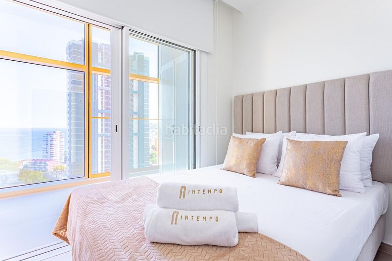 Foto dbefe7f5-a36f-4517-a633-872442621634. Apartament amb aparcament a Playa Poniente Benidorm