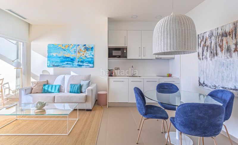 Foto adf32244-e70f-4f51-b333-6ef6ff2b33f4. Apartament amb aparcament a Playa Poniente Benidorm