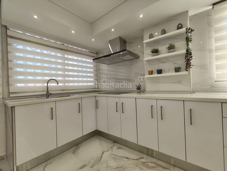 Foto 03d8e5a7-9d45-4b5d-b980-e3c051c19b47. Apartament amb aparcament piscina a Rincón Bajo Benidorm