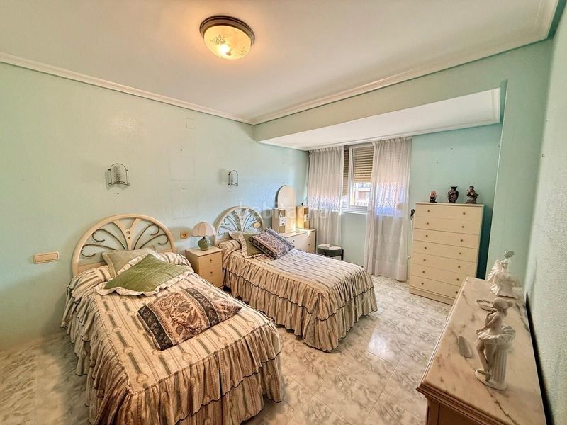 Foto 9bbff5bb-c95f-4150-b1a3-d1577b041ebc. Apartament amb calefacció aparcament piscina a Playa Levante Benidorm