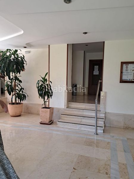 Foto 0b2cf8f8-a708-40e2-b9f2-e858c42efab9. Apartament amb piscina a Levante Alto Benidorm