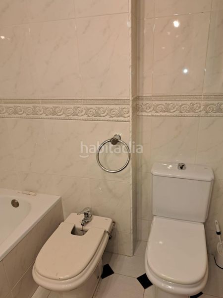 Foto 86f178f2-847c-44b0-8aa0-e7561bda8130. Apartament amb piscina a Levante Alto Benidorm