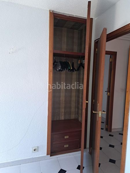 Foto cedfdbf5-3fdc-4394-b4d9-531bc4d4ac86. Apartament amb piscina a Levante Alto Benidorm