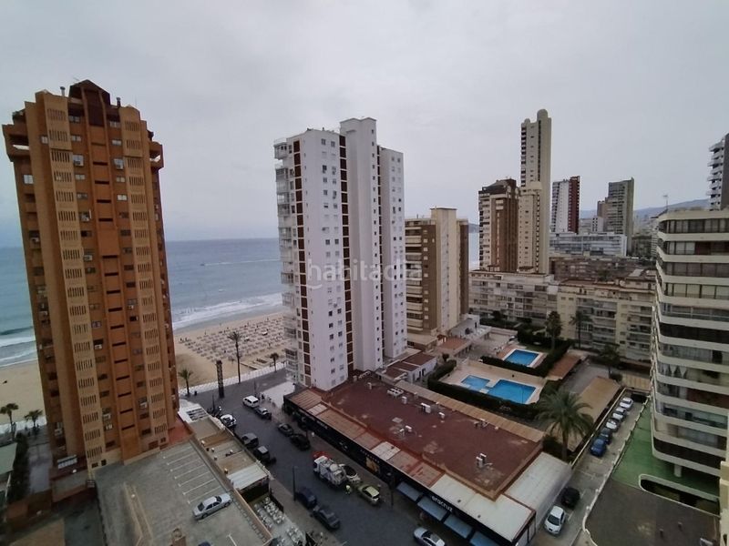 Foto 4c3a36a3-6827-43e1-9e0c-3e313d81a8bf. Àtic amb aparcament a Playa Levante Benidorm