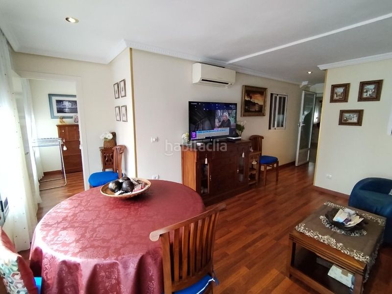 Foto 52b979f2-21e0-4d47-9198-9e100d15beaf. Àtic amb aparcament a Playa Levante Benidorm