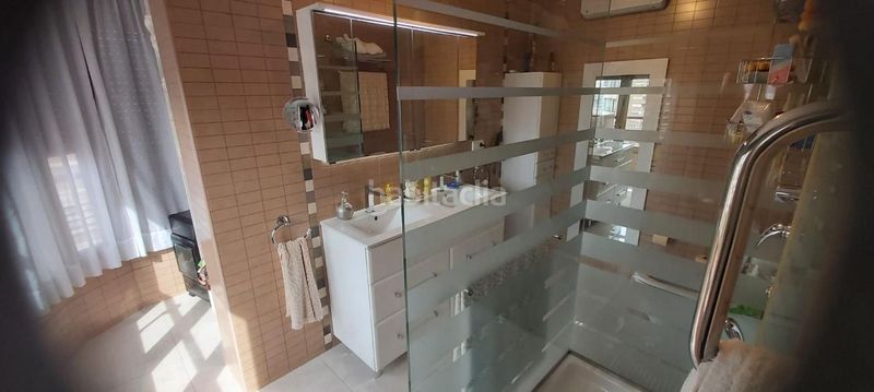 Foto 980ec8e1-2f18-48e4-9cab-fa06366067fd. Àtic amb aparcament a Playa Levante Benidorm