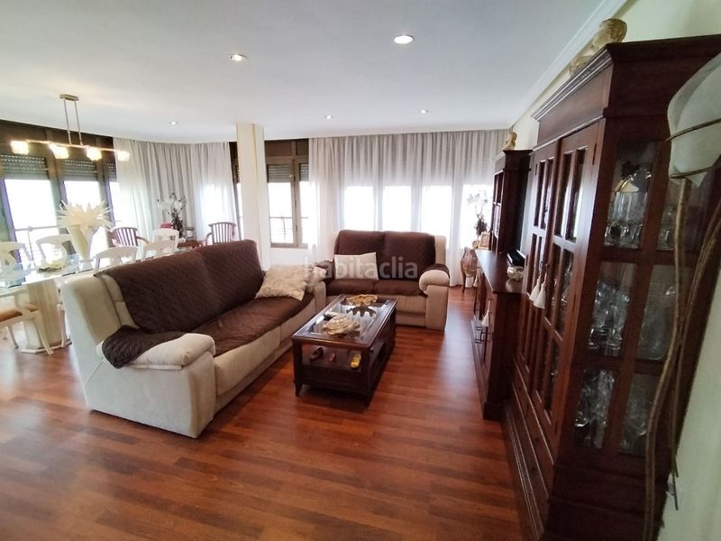 Foto a1f1226c-64b9-4334-9724-bef253828ba4. Àtic amb aparcament a Playa Levante Benidorm