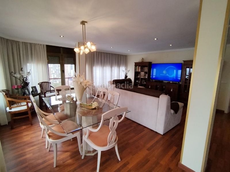 Foto c1ae635b-dfd6-4b55-9ca0-0f7384f0905e. Àtic amb aparcament a Playa Levante Benidorm