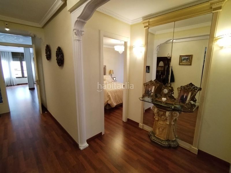 Foto d9b2e7a7-7cc8-4ab8-9b2d-ba8fc4afb127. Àtic amb aparcament a Playa Levante Benidorm