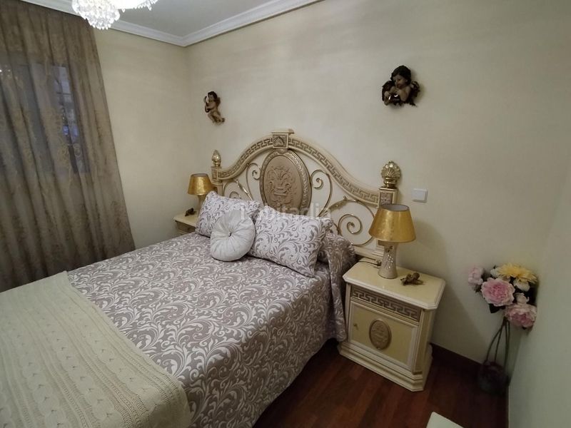 Foto da560510-ad2f-4bcf-8483-d8e9e991bfba. Àtic amb aparcament a Playa Levante Benidorm