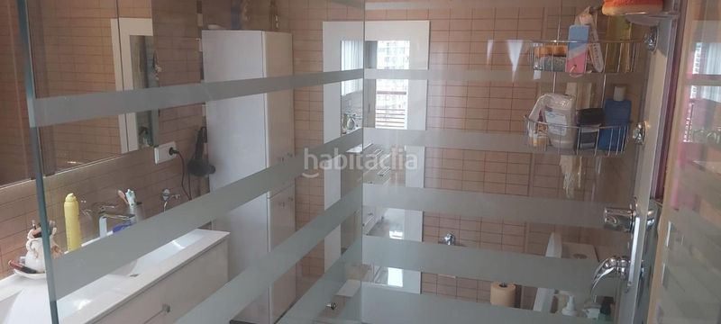 Foto ee98031c-fe43-4923-b5a3-882ddaef8408. Àtic amb aparcament a Playa Levante Benidorm