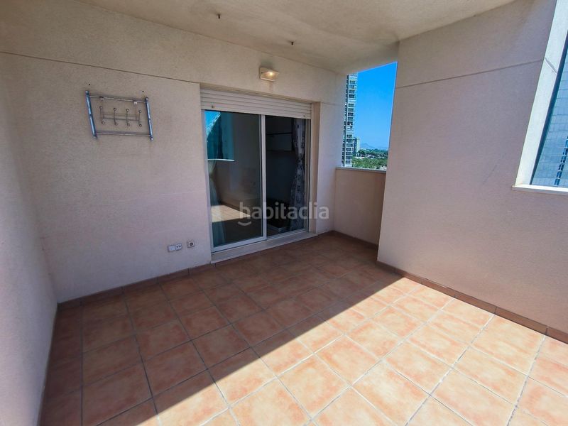 Foto 0e78957c-8c64-4066-b03a-ee746450b499. Apartament amb aparcament piscina a Via Parque Benidorm