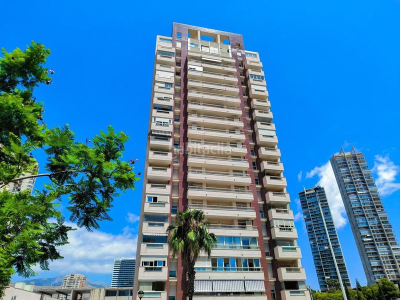 Foto f94e3d1e-b36e-49b6-a60f-4e10222ef9aa. Apartament amb aparcament piscina a Via Parque Benidorm