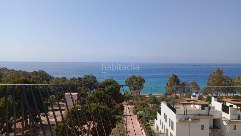 Foto 58a7e70c-fd82-4c37-bbcd-28a84f5bf4b0. Àtic amb calefacció aparcament piscina a Platja de Torres Vila Joiosa (la)