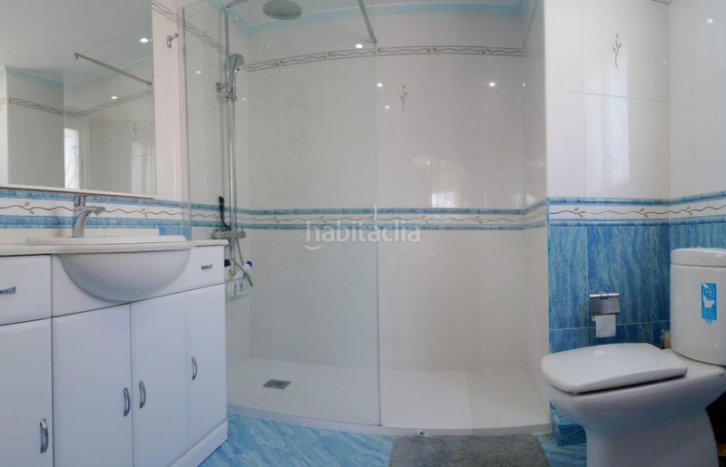 Foto db7b7917-8eaa-4e84-9c38-86540db3f113. Àtic amb calefacció aparcament piscina a Rincón Alto Benidorm